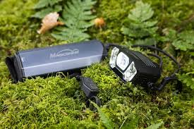 MAGICSHINE MONTEER 12000 FRONT LIGHT INCL REMOTE - 12000 LUMENS